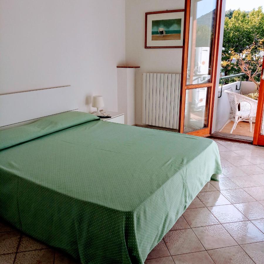 ピアーノ・ディ・ソッレント Il Platano Bed & Breakfast エクステリア 写真