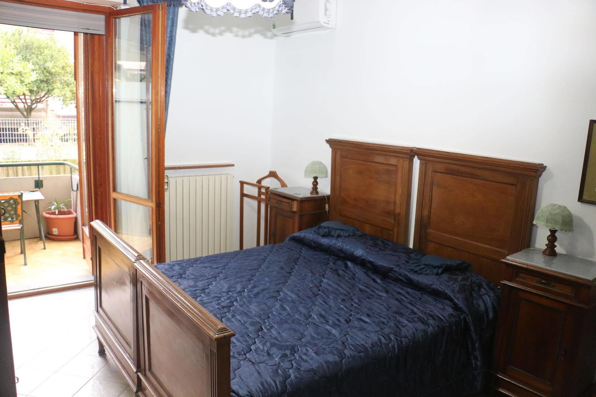 ピアーノ・ディ・ソッレント Il Platano Bed & Breakfast エクステリア 写真